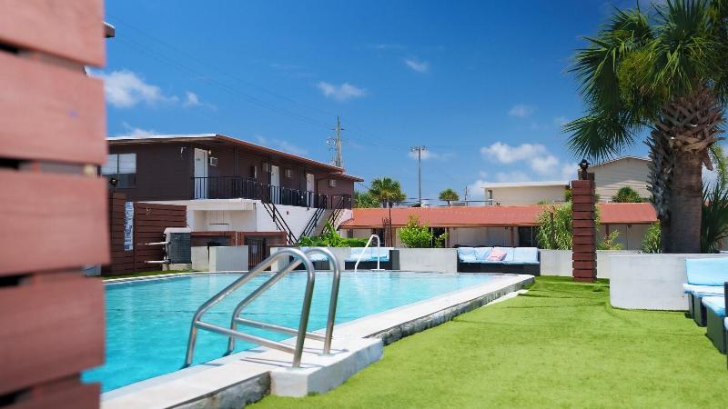 Banana Peel Resort image