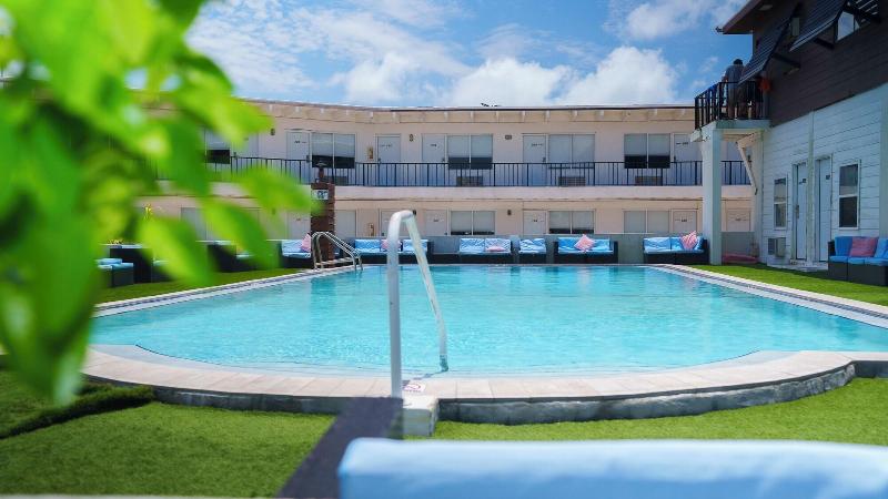 Banana Peel Resort image