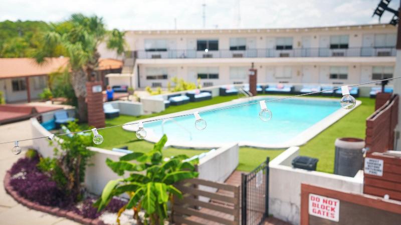 Banana Peel Resort image