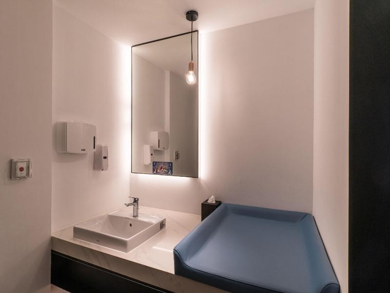 Evergreen Palace Hotel Chiayi image