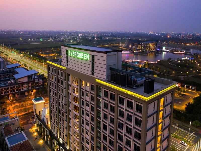 Evergreen Palace Hotel Chiayi image