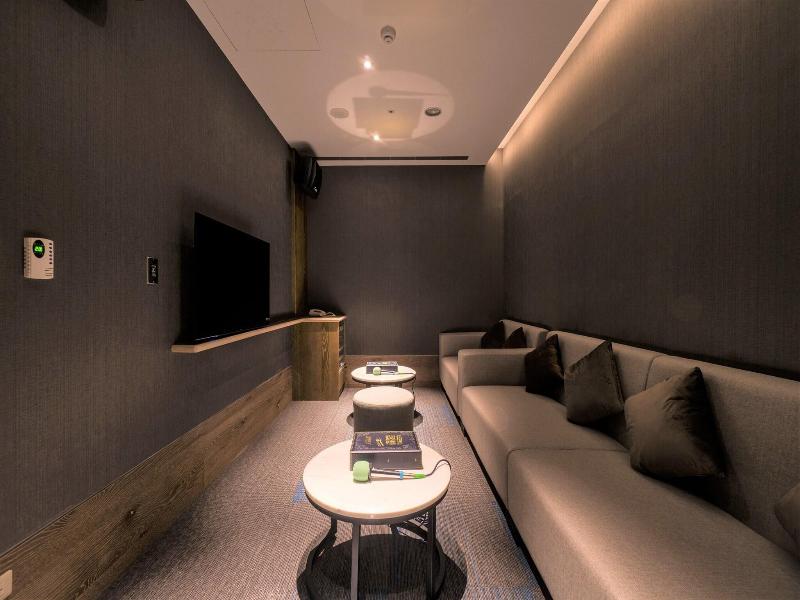 Evergreen Palace Hotel Chiayi image