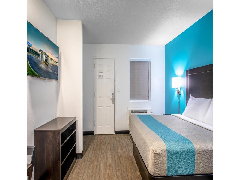 Motel 6 Greenville, Sc - I-85 Near Downtown image
