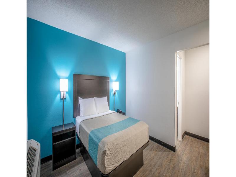Motel 6 Greenville, Sc - I-85 Near Downtown image