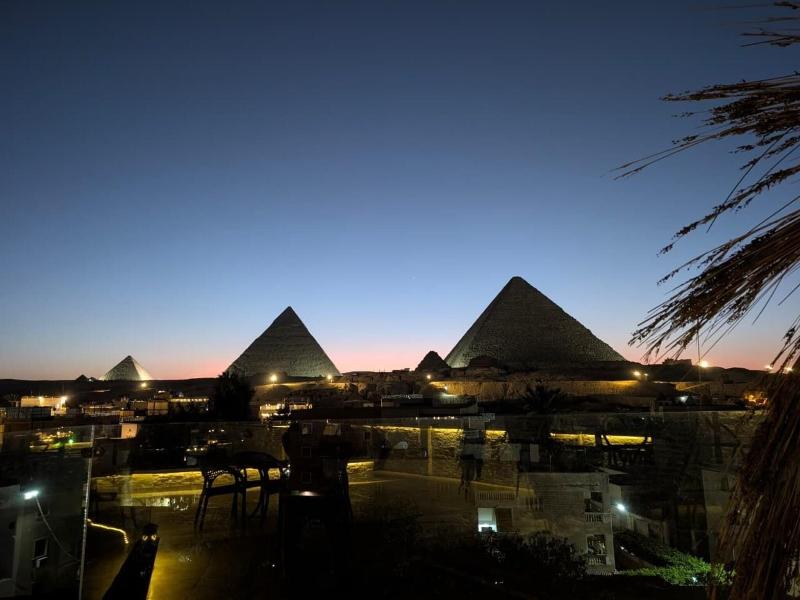 3 Pyramids View Inn image