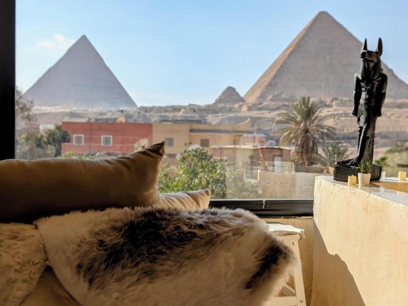 3 Pyramids View Inn image