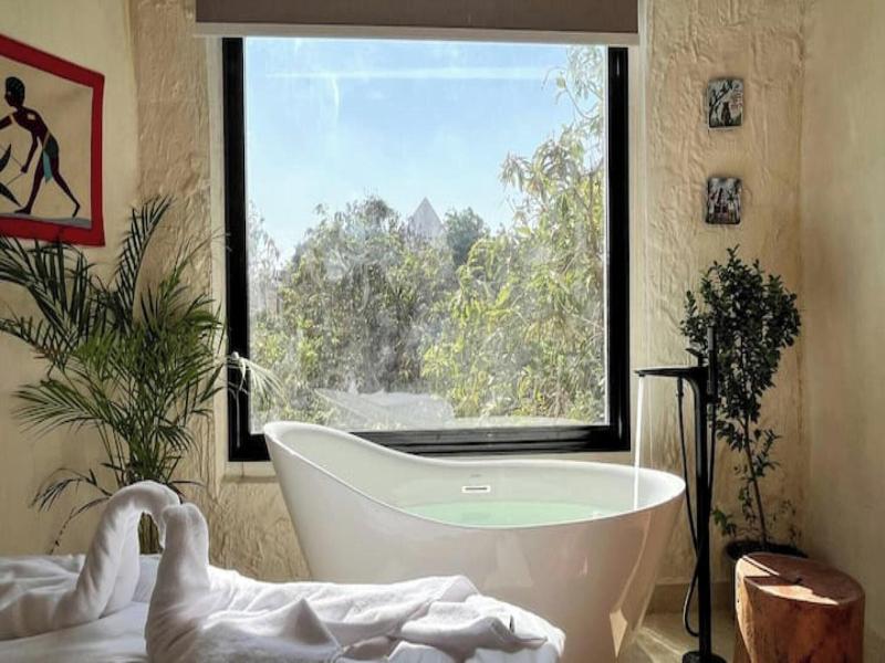 3 Pyramids View Inn image