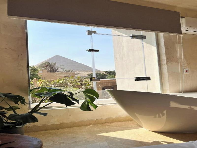 3 Pyramids View Inn image