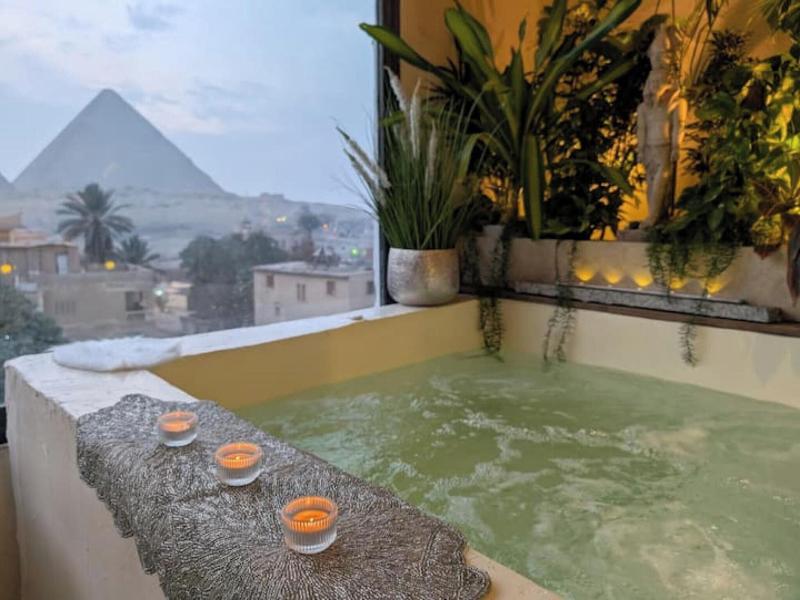 3 Pyramids View Inn image