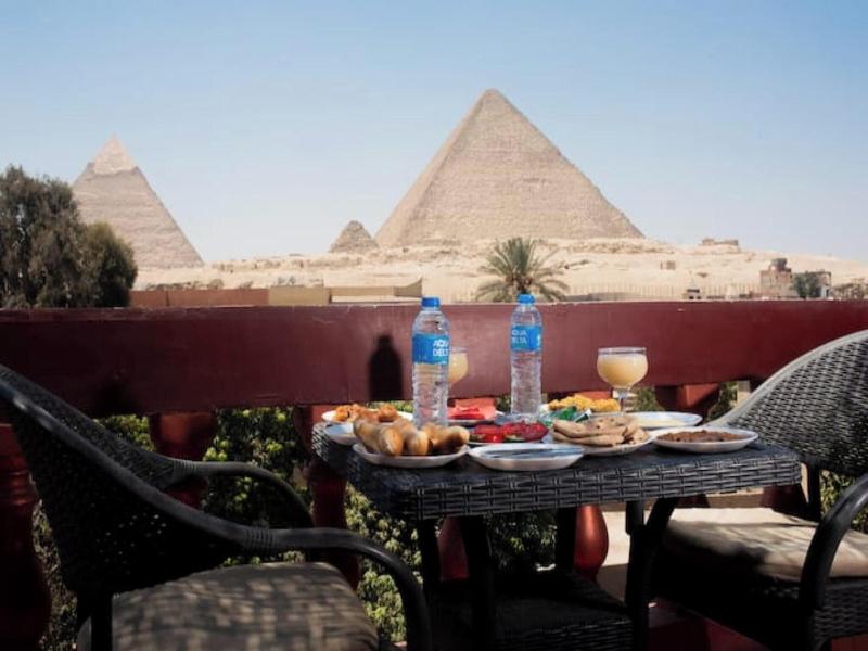 3 Pyramids View Inn image