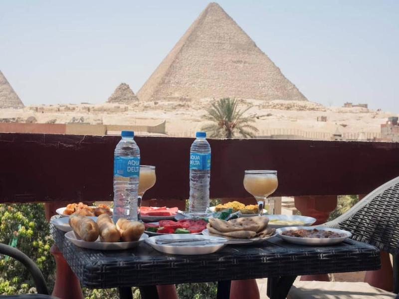 3 Pyramids View Inn image