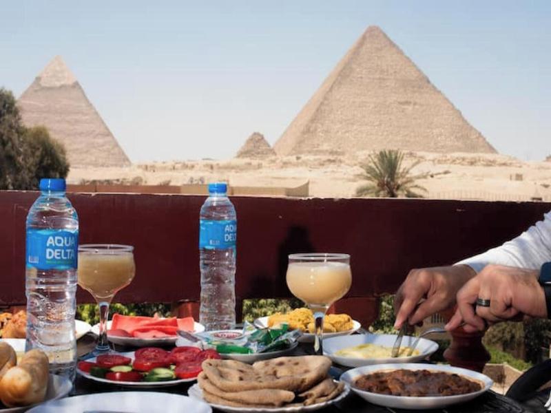 3 Pyramids View Inn image