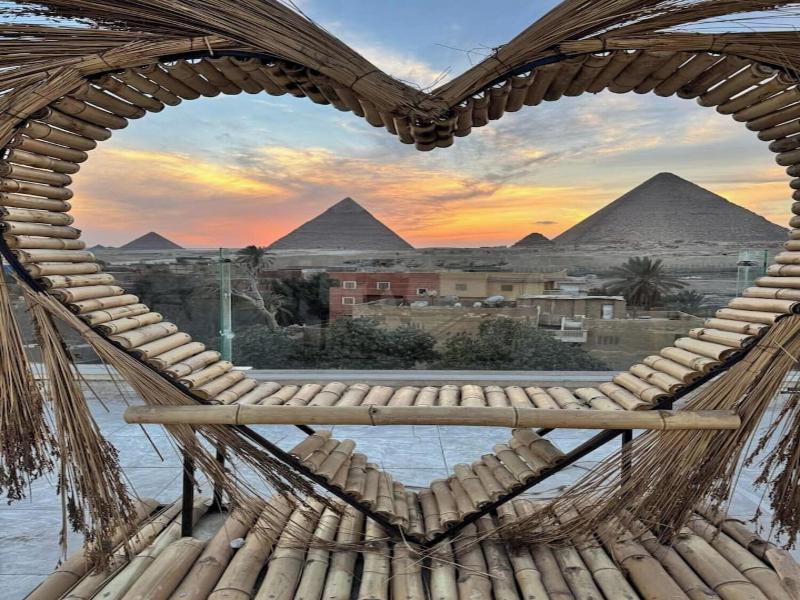 3 Pyramids View Inn image