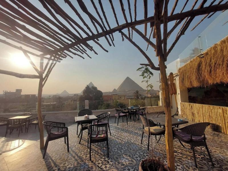 3 Pyramids View Inn image