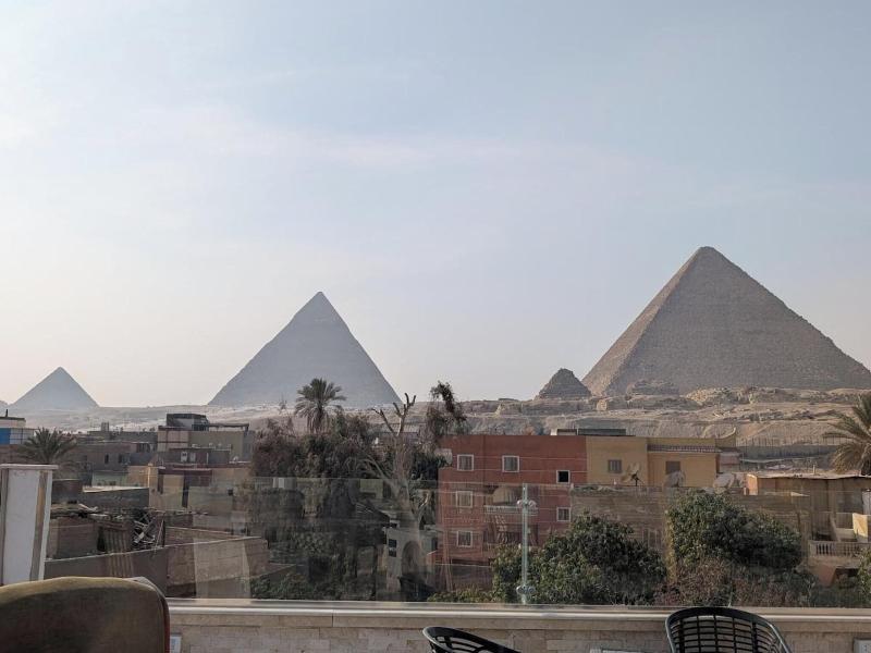 3 Pyramids View Inn image