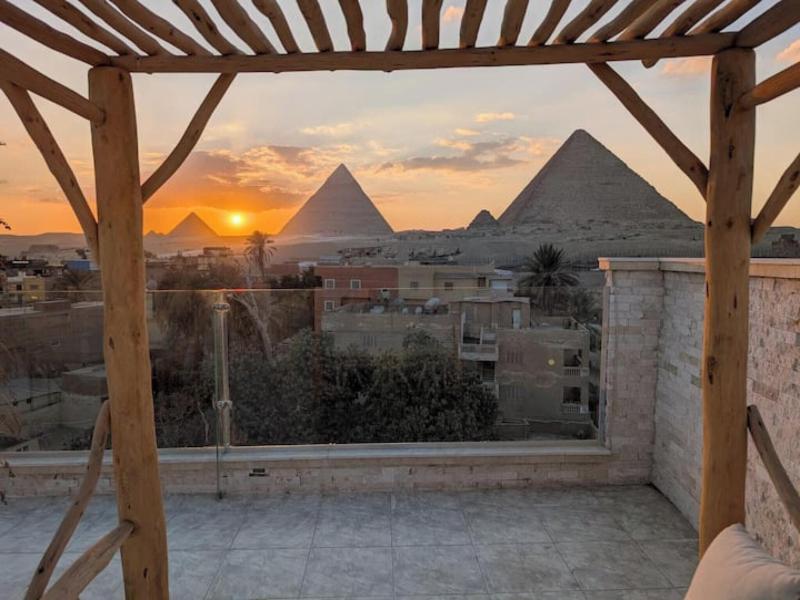 3 Pyramids View Inn image