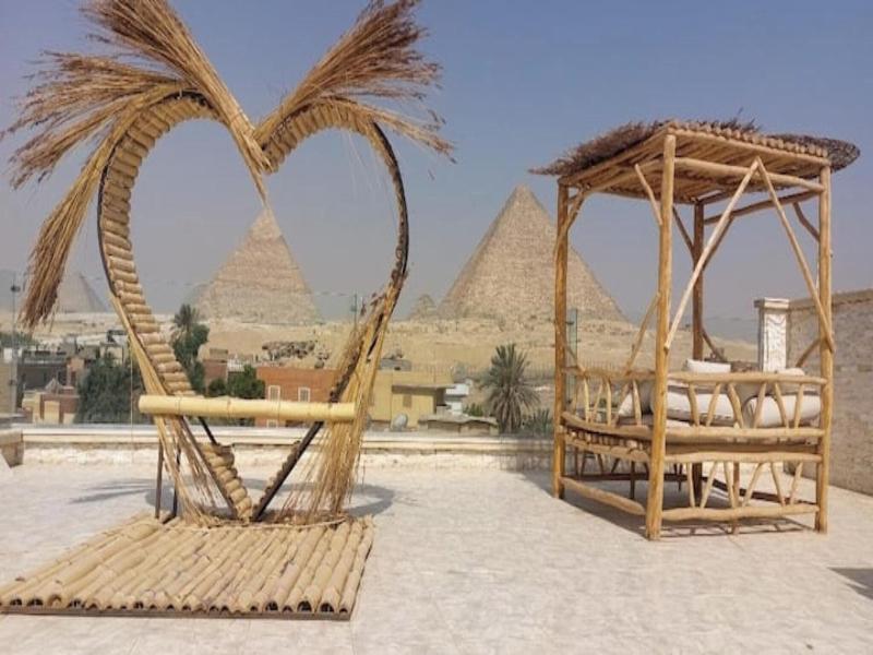 3 Pyramids View Inn image
