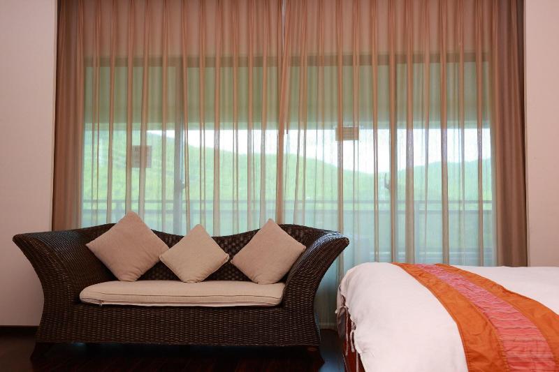 The Mudan Hot Springs Resort & Villa image