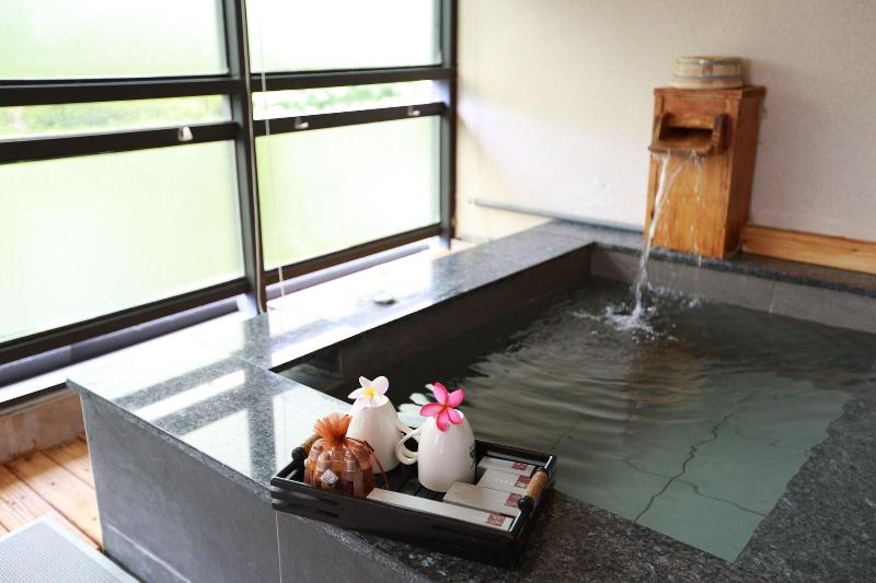 The Mudan Hot Springs Resort & Villa image