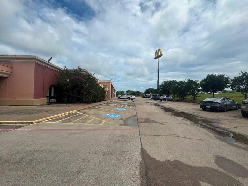 Express Inn & Suites