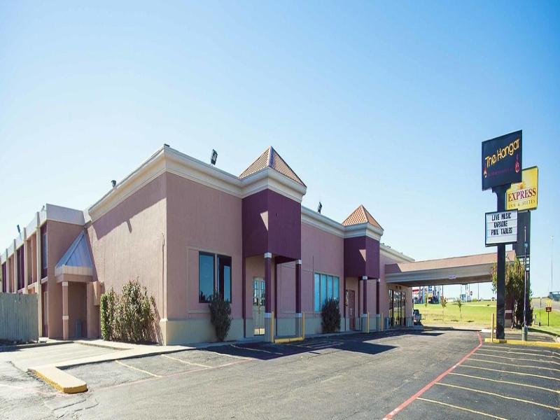 Express Inn & Suites