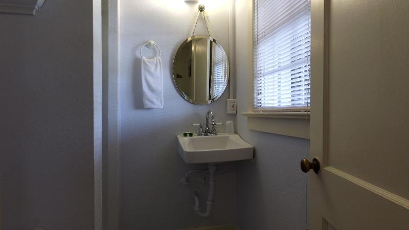 Carolina Beach Inn image