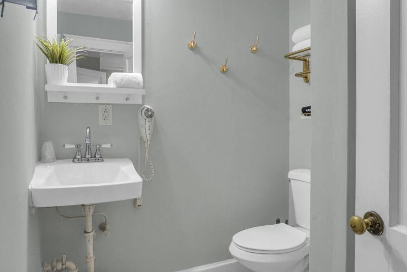Carolina Beach Inn image