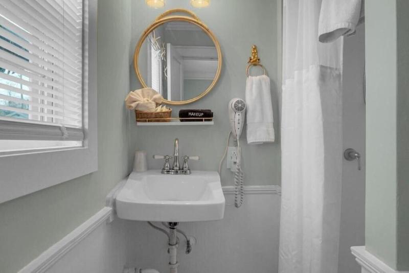 Carolina Beach Inn image