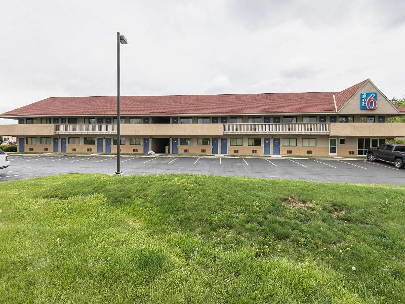 Motel 6 Overland Park, KS image