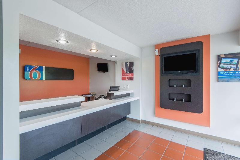 Motel 6 Overland Park, KS image