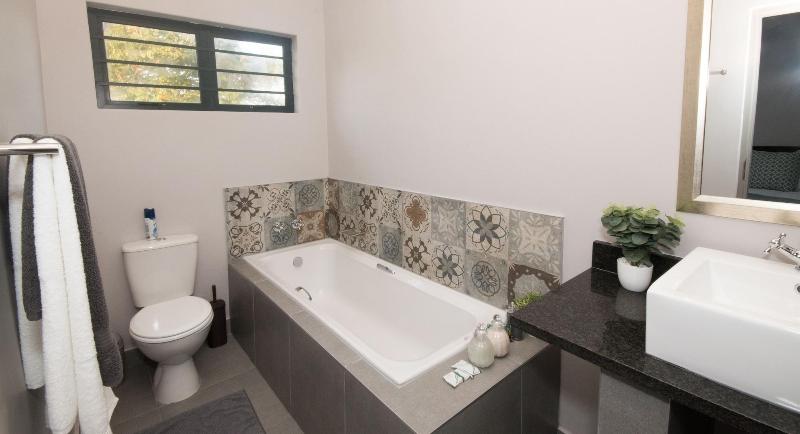 Hillside Guesthouse image