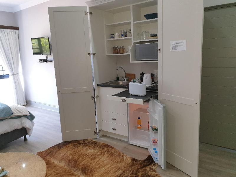 Hillside Guesthouse image