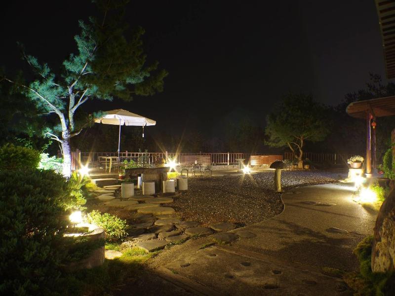 Zen And Pine Resort image