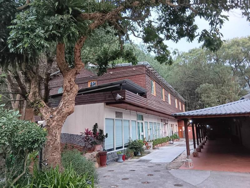 Zen And Pine Resort image