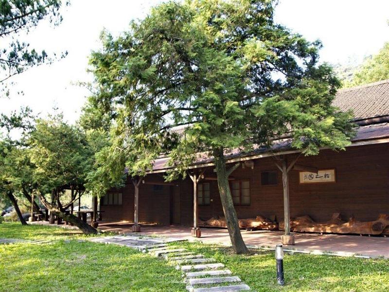 Zen And Pine Resort image