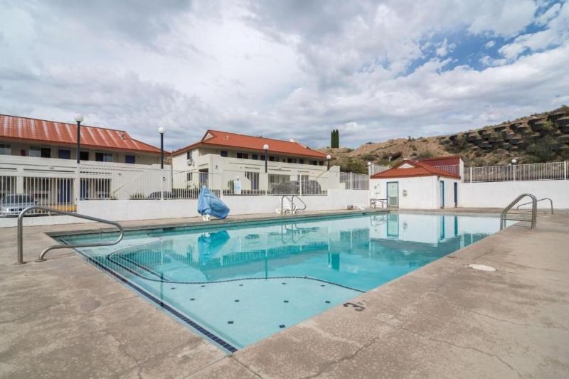 Motel 6 Globe, AZ image