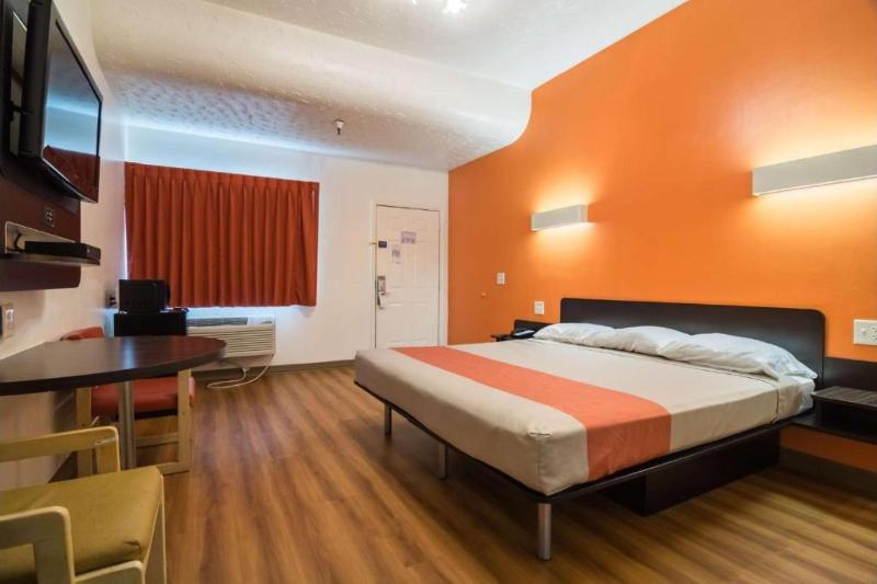 Motel 6 Globe, AZ image