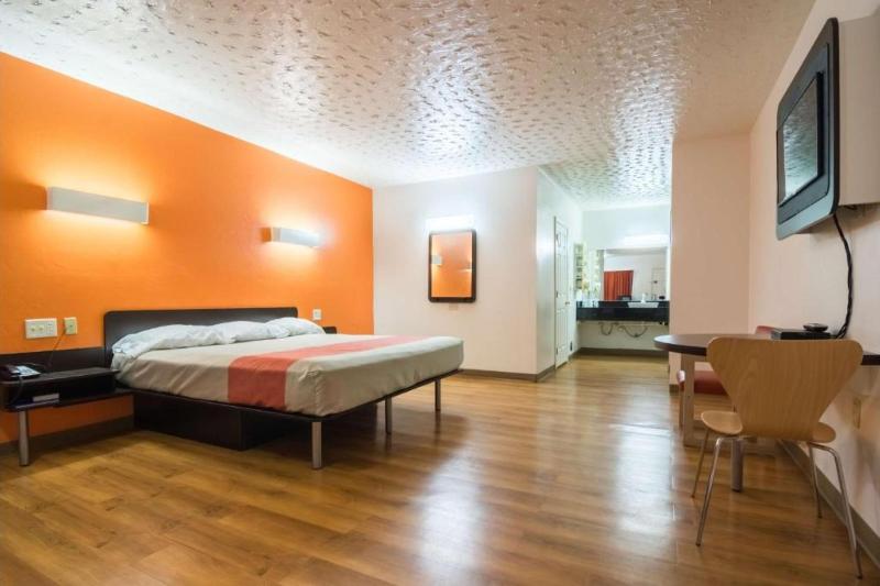 Motel 6 Globe, AZ image