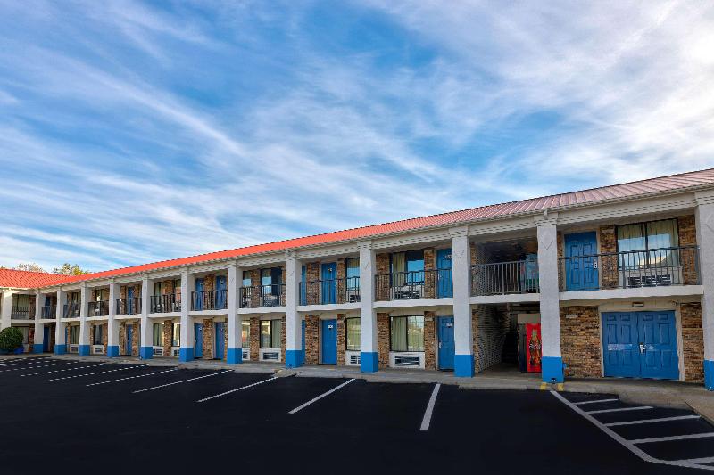 Motel 6 Cookeville, TN image