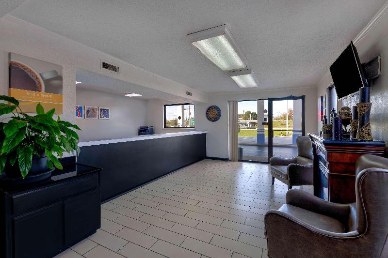 Motel 6 Cookeville, TN image