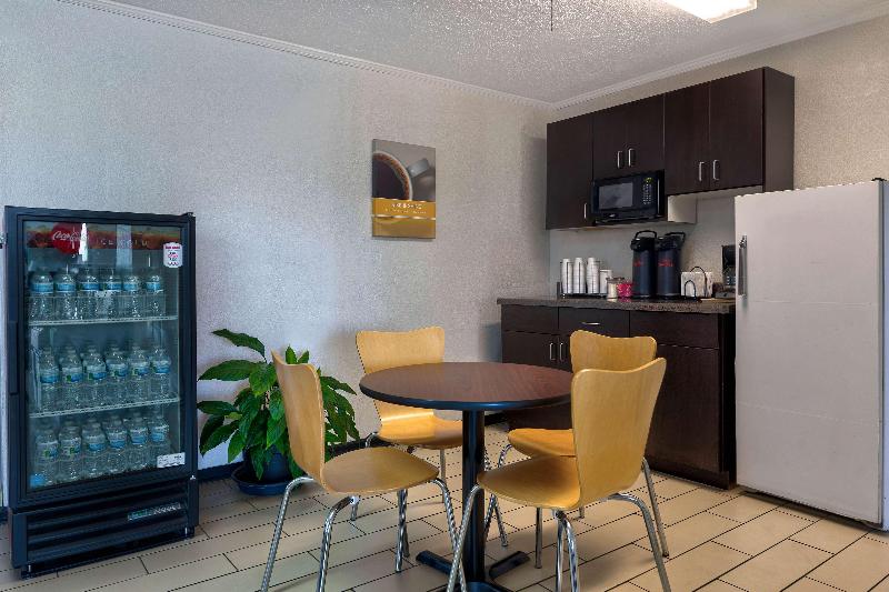 Motel 6 Cookeville, TN image