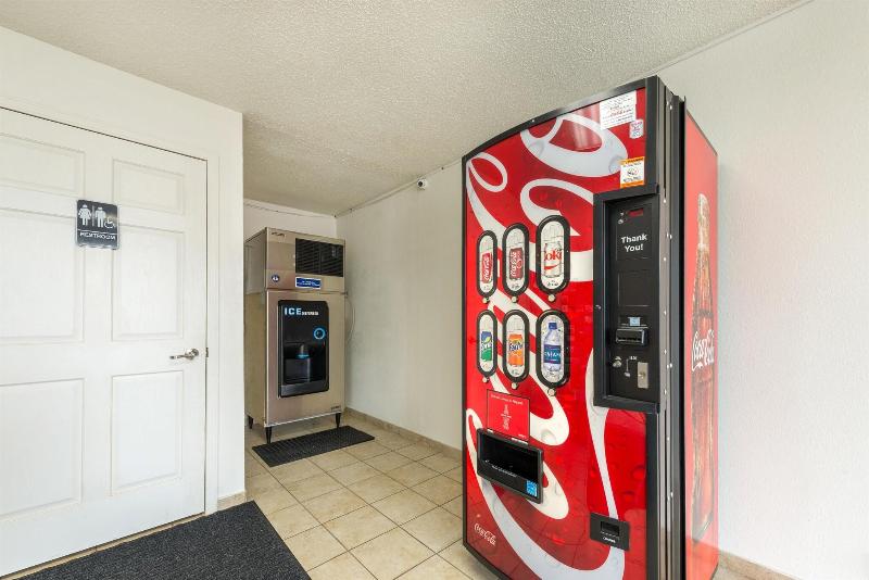 Motel 6 Troy, Oh image