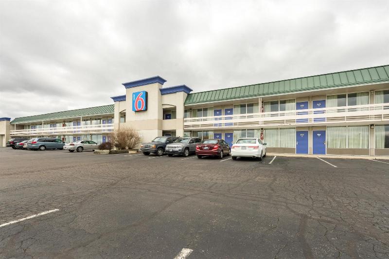 Motel 6 Troy, Oh image