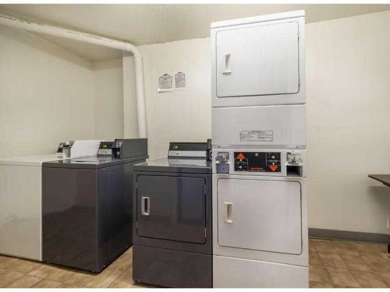 Motel 6 Troy, Oh image