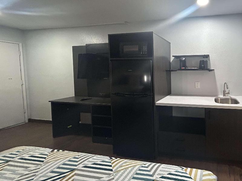 California Budget Motel image