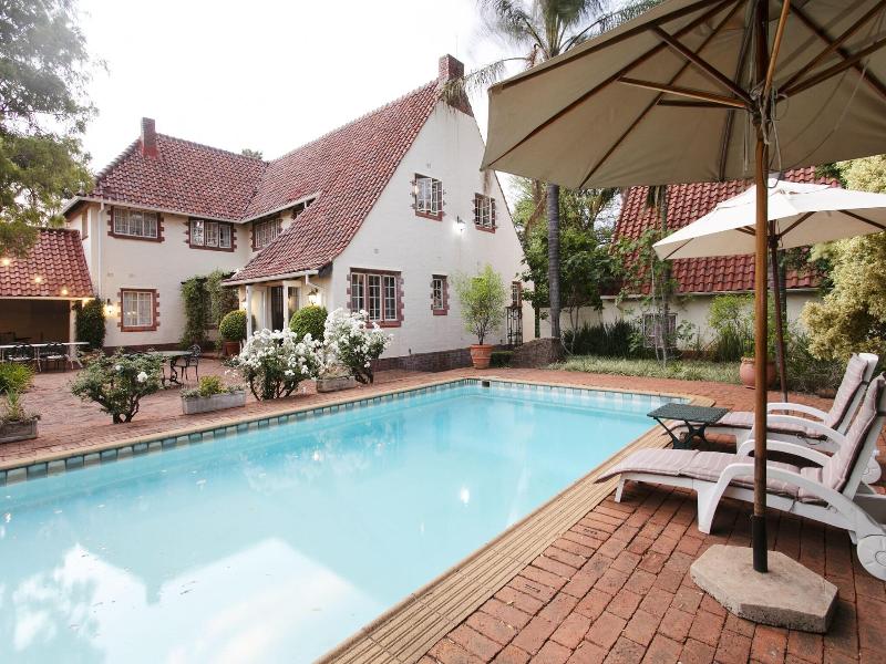 Brooklyn Manor image