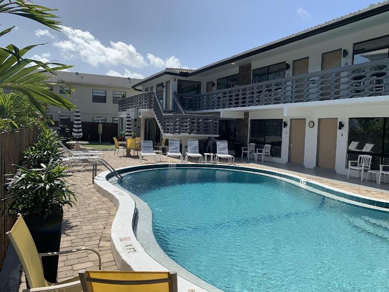 Ocean Villas Of Deerfield image