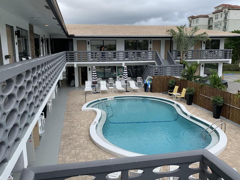 Ocean Villas Of Deerfield image