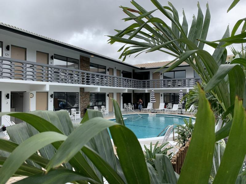 Ocean Villas Of Deerfield image