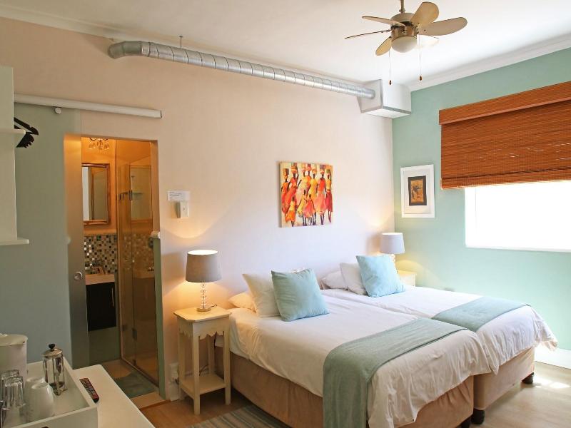Dolphin Inn Guest House image